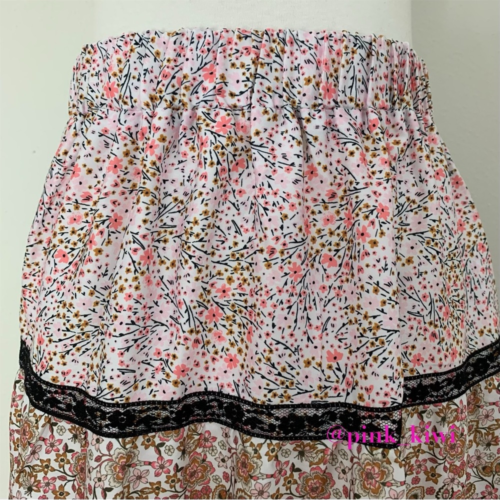 H Halston Floral and Lace Washed Satin Maxi Skirt - Picture 4 of 12